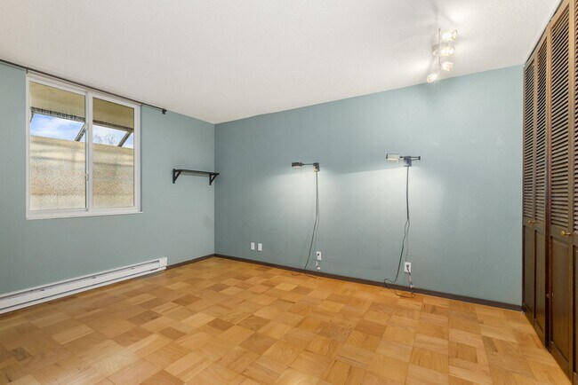 Foto del edificio - 601 Belmont Ave E