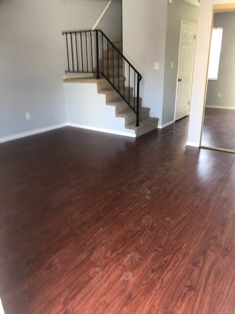 Living Room - 33 Fordyce Mnr