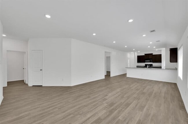Building Photo - 22643 Malvicino Dr