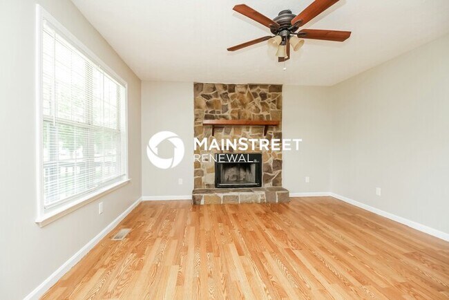 Foto del edificio - 3 Bedroom Pet-Friendly Home in La Vergne, ...
