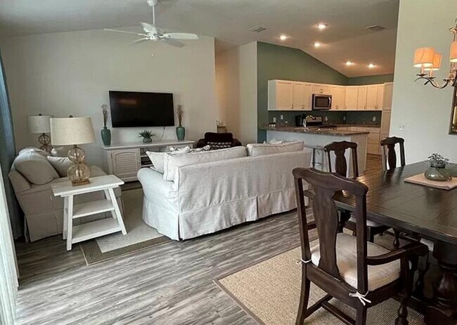 Foto del edificio - 3067 Sweetgum St
