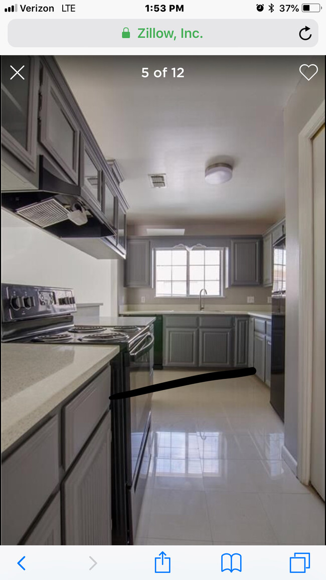 Building Photo - 808 Uvalde Ave