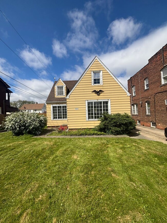 Building Photo - 4544 Turney Rd