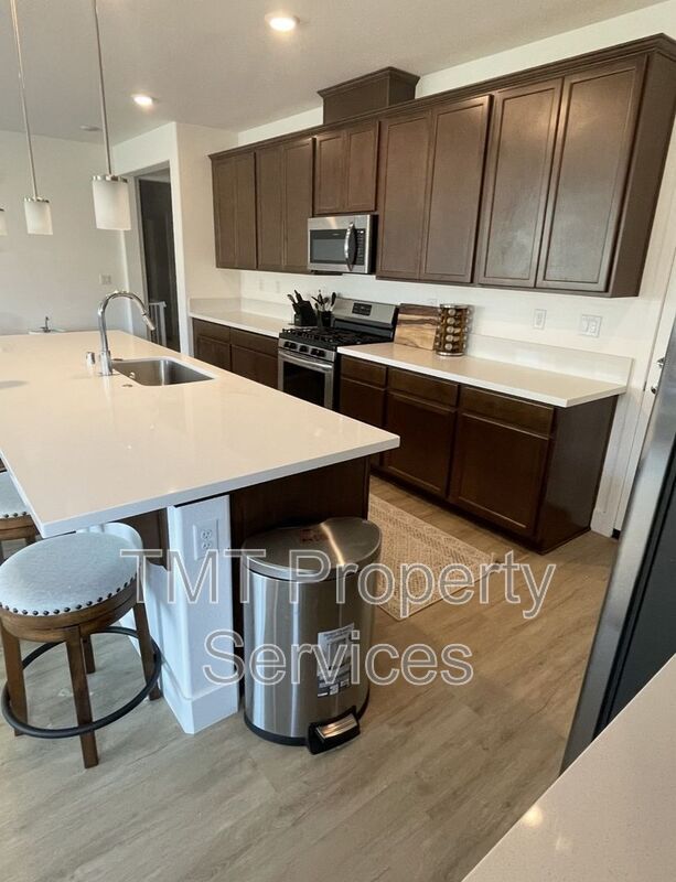 Foto del edificio - 1060 Lyonia Cir