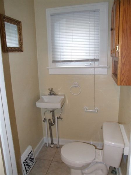 Building Photo - 4 br, 1.5 bath House - 23 Banner St SW 23 ...