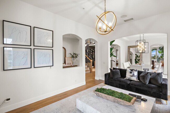 Building Photo - 1512 Camino Reservado