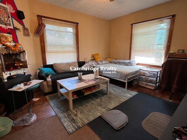 Foto del edificio - 22 Grand View Ave