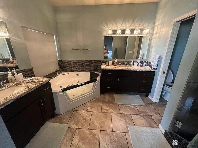 Foto del edificio - 3531 W 27th Ln