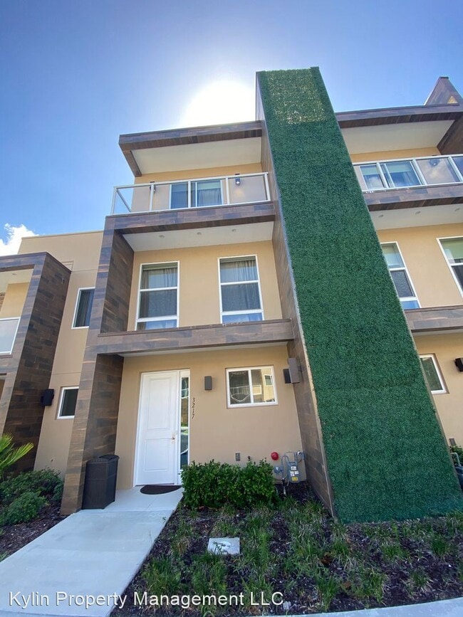 Building Photo - 4 br, 4.5 bath House - 3217 Brasilia Ave