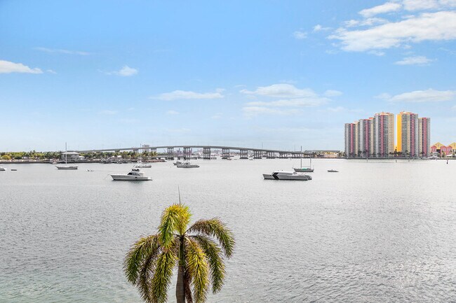 Foto del edificio - 1025 Sugar Sands Blvd
