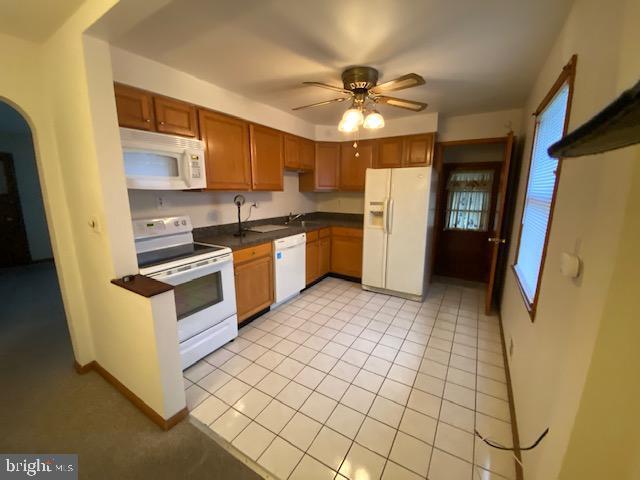Building Photo - 624 Gayle Dr