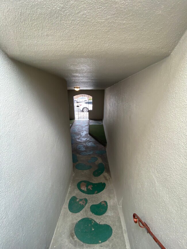Foto del edificio - 2723 Rivera St
