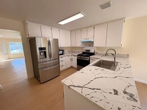 Building Photo - 12355 Huckleberry Ct