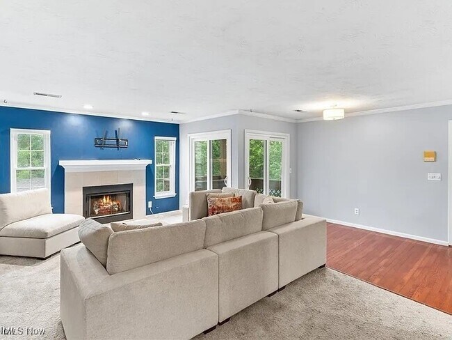 Building Photo - 1316 Cedarwood Dr