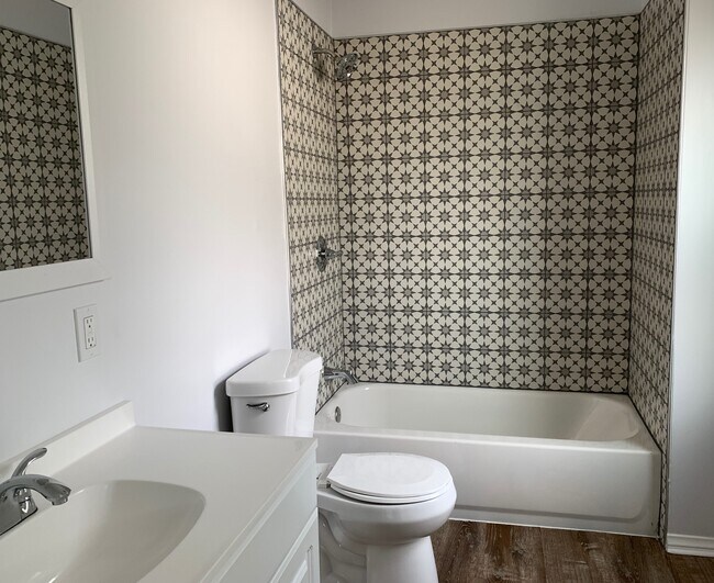 Foto del edificio - 2543 S Burnside Ave