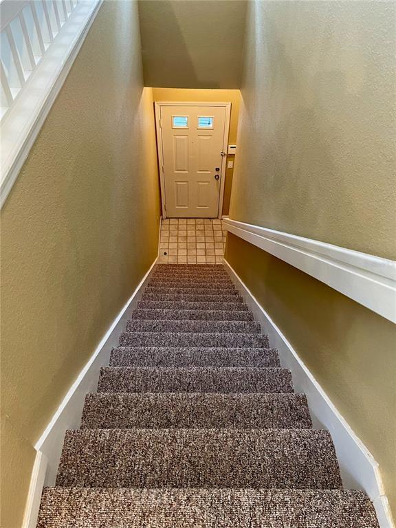 Building Photo - 923 Arbor Lakes Cir