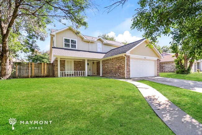 Building Photo - 4805 Woodstock Dr