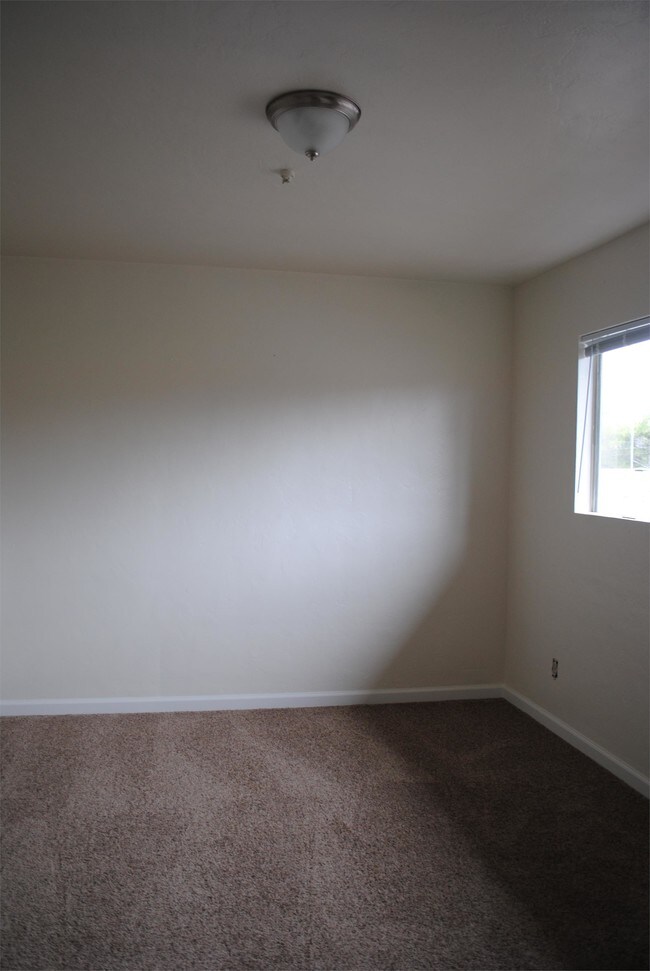 Building Photo - 3944 Mayette Ave