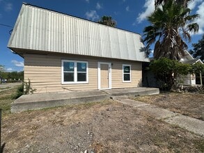 Building Photo - 2321 David St