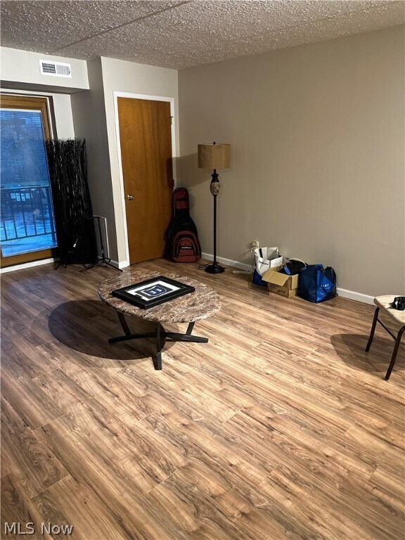 Foto del edificio - 4849 Grace Rd