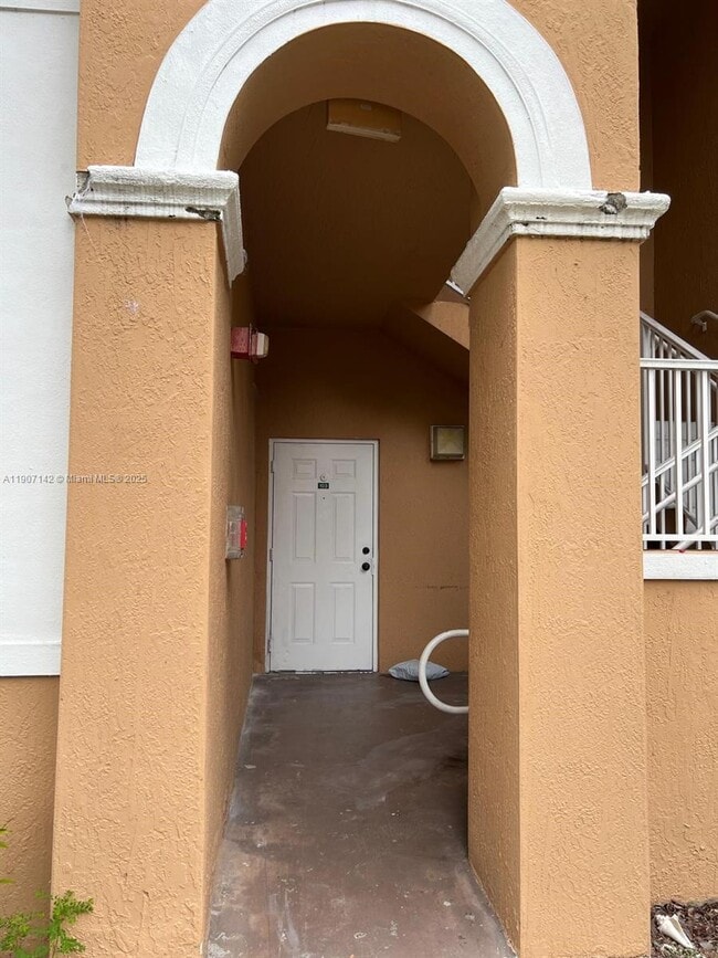 Foto del edificio - 17710 NW 73rd Ave