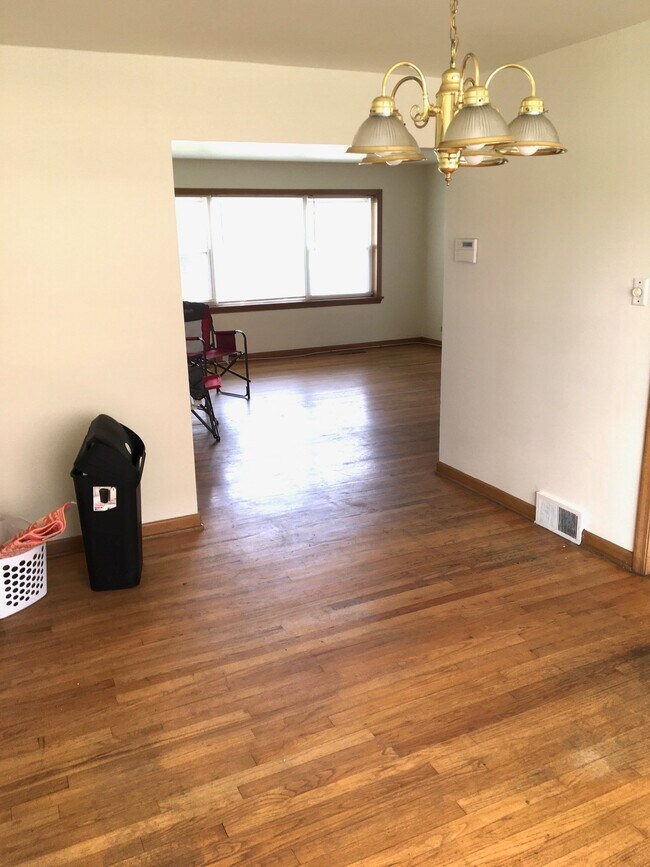 10351 Cambridge St Unit 1E, Westchester, IL 60154 Apartments in