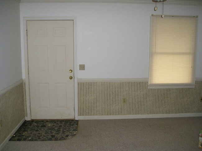 Foto del edificio - 721 Ridgeville Ln