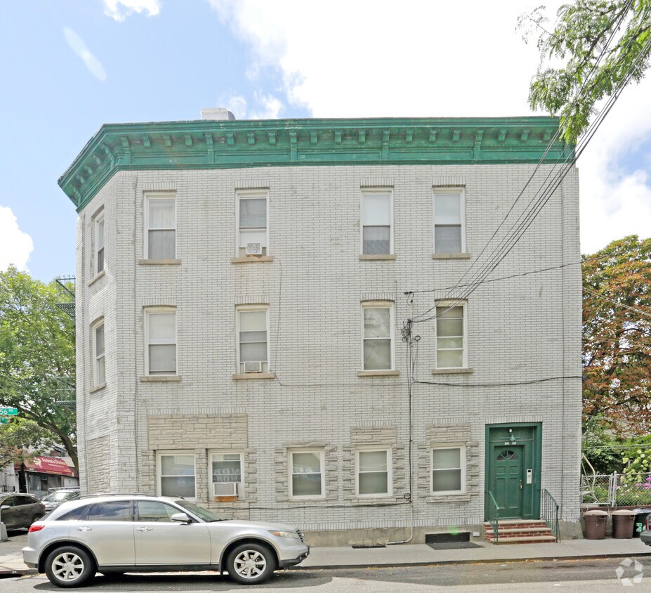 Building Photo - 56-30 61st Ave