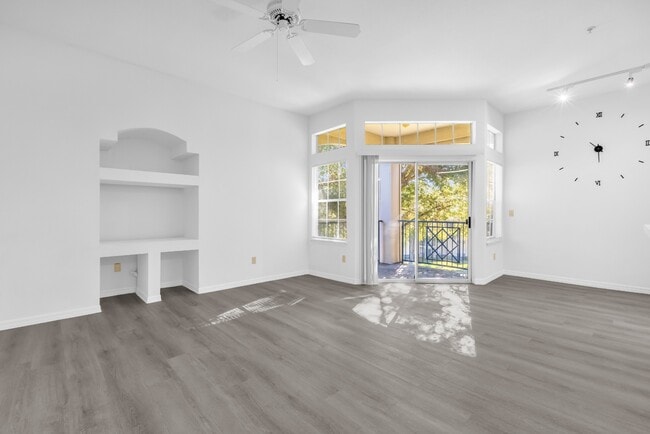 Photo - 7360 Westpointe Blvd Apartment