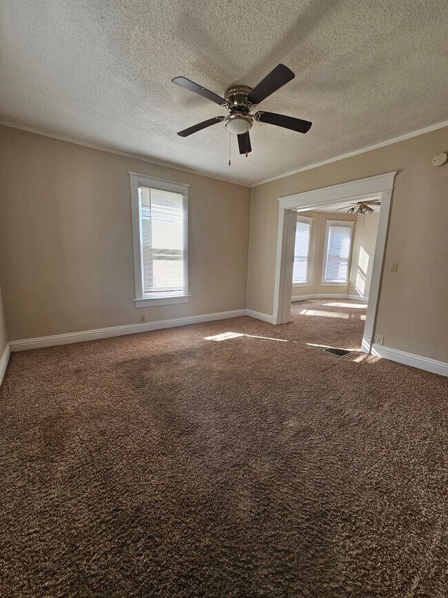 Foto del edificio - 349 10th St