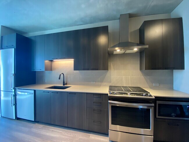Foto del edificio - 932 W Madison St