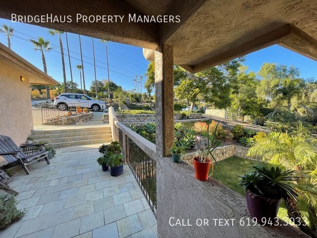 Building Photo - A Gorgeous And Spacious Fully Furnished 4 ...
