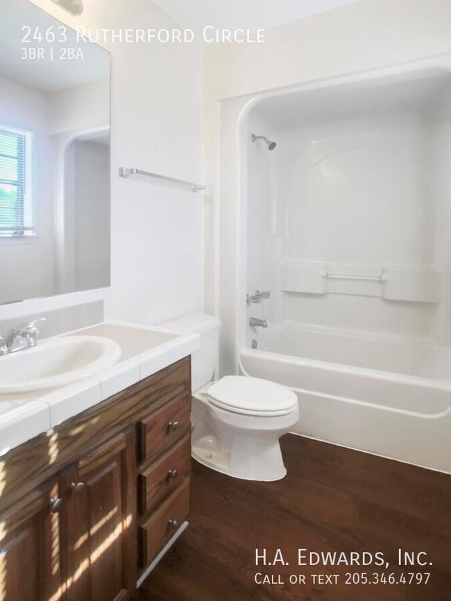 Building Photo - 2463 Rutherford Cir