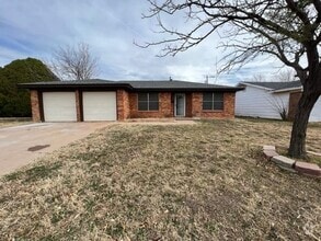 Building Photo - 5226 Llano St