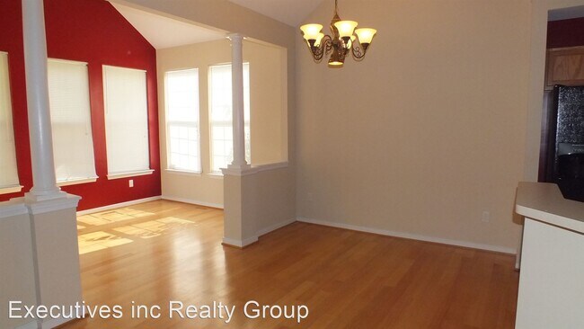 Building Photo - 4 br, 2.5 bath House - 1564 Oakland Chase ...
