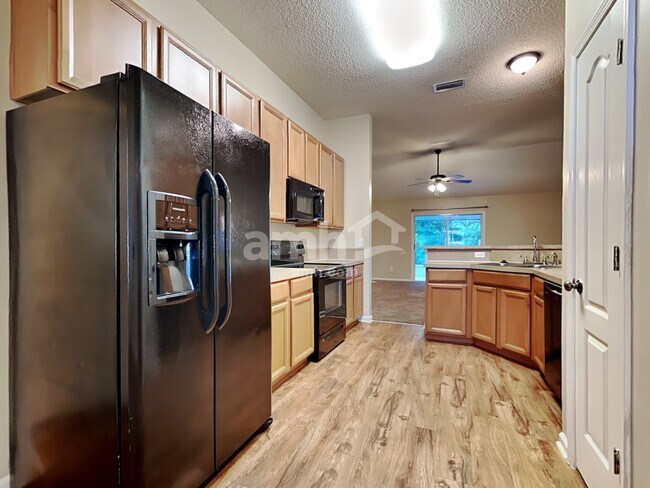 Building Photo - 6521 Skyler Jean Dr