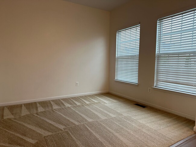 Building Photo - 223 Morlyn Dr