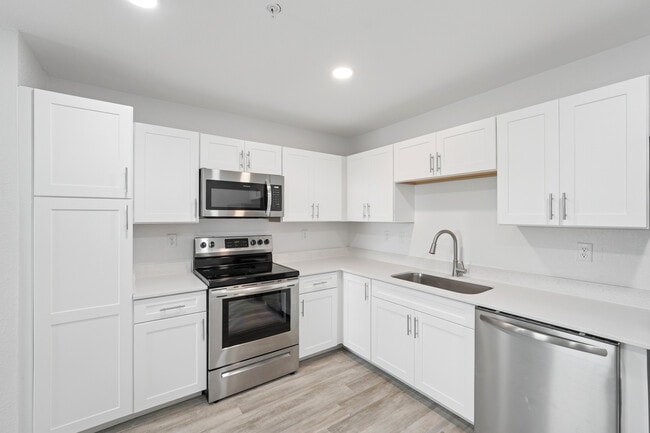 Building Photo - Parkview Village LLC