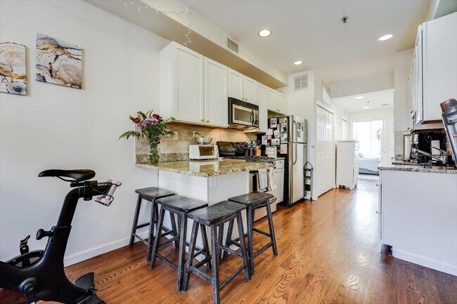 Foto del edificio - 129 Willow Ave