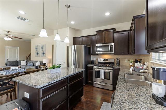 Building Photo - 216 Black Bear Dr