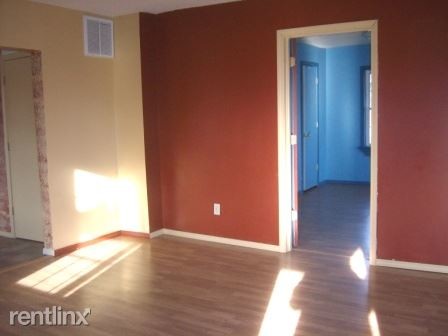 Building Photo - 3 br, 1 bath House - 1702 S Oak Grove Ave