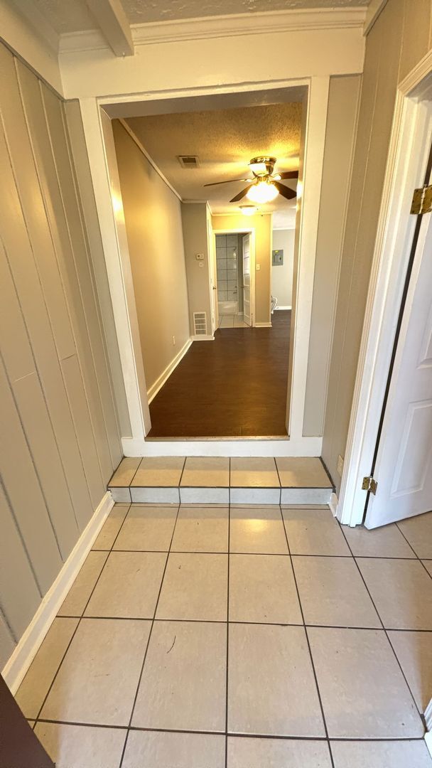 Foto del edificio - Very Nice 2 bedroom 1 bath Newly Rehabbed Duplex