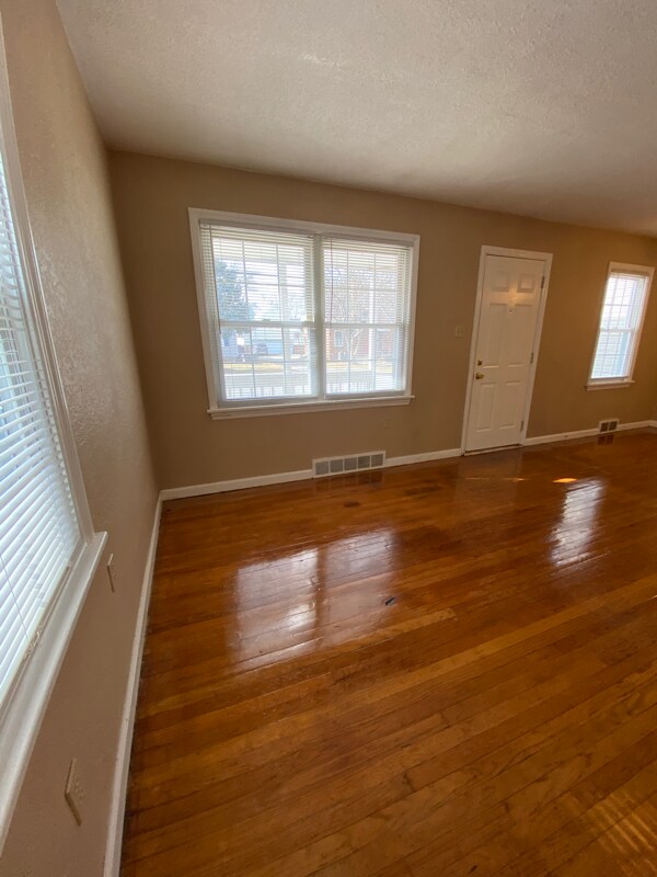 Foto del edificio - 213 Wisconsin Ave