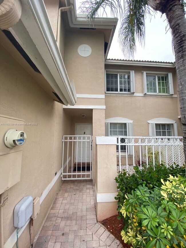 Foto del edificio - 17092 NW 22nd St