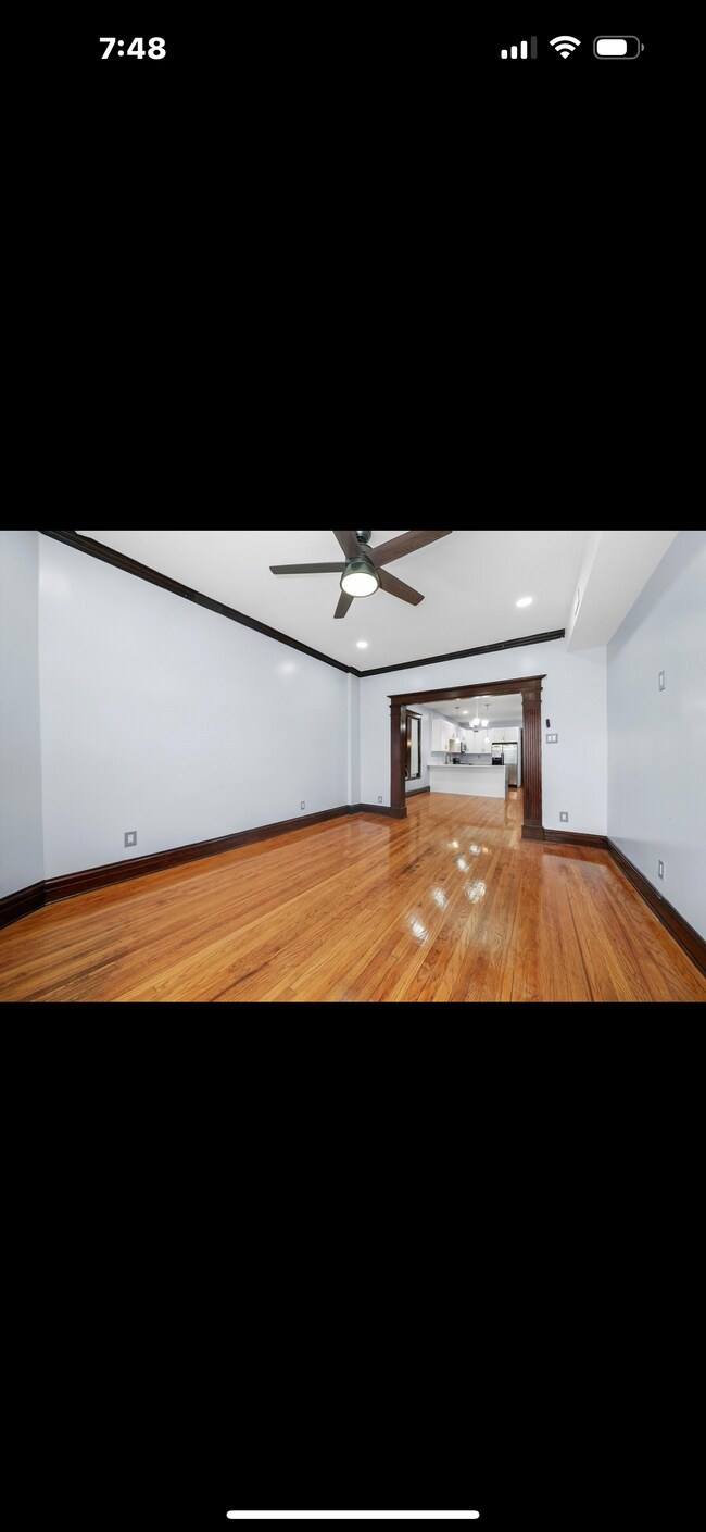 Foto del edificio - 158 N Laporte Ave