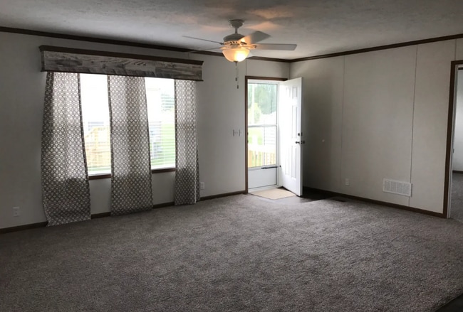 Building Photo - 1911 Magnolia St