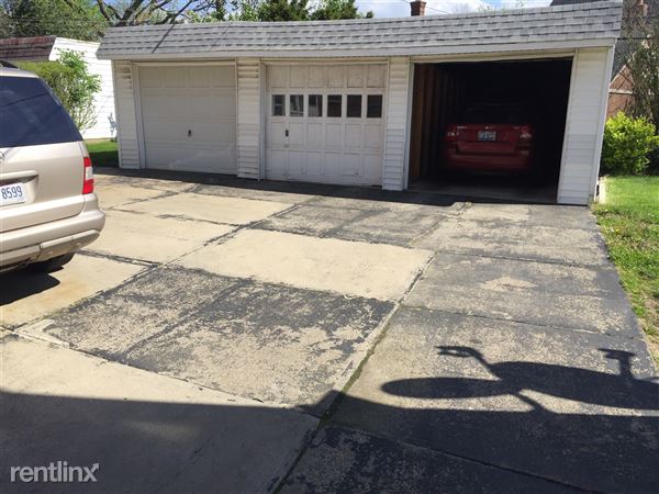 Primary Photo - 13798 Cedar Rd