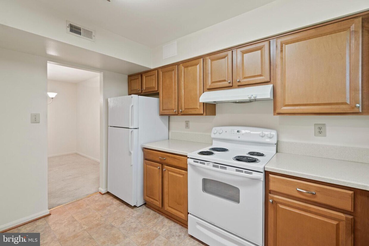 Foto principal - 8836 Tanglewood Ct