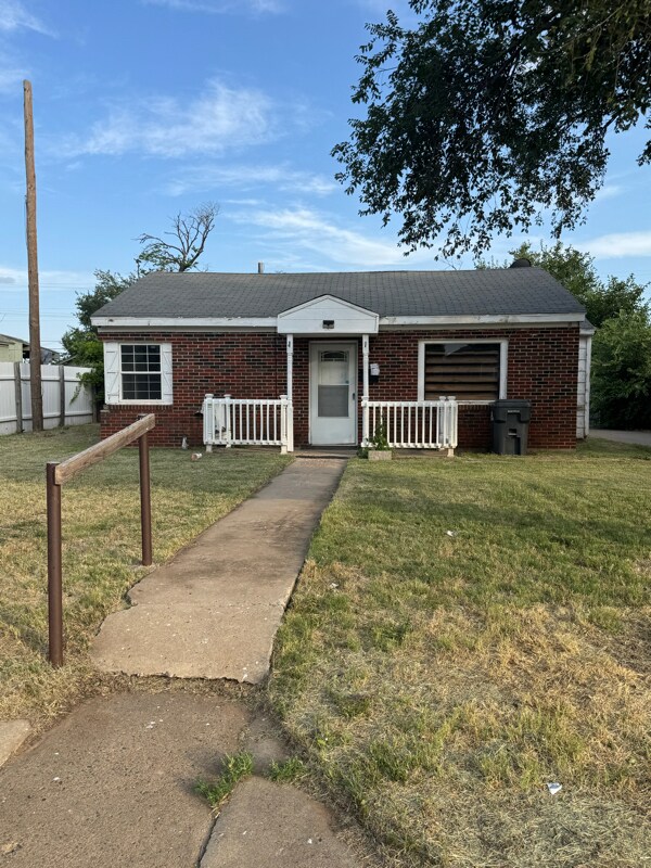 Foto principal - 4613 SW 16th Ave