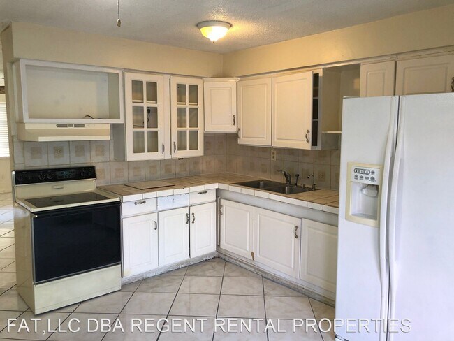Building Photo - 2 br, 1 bath House - 27 SW 18 AVE